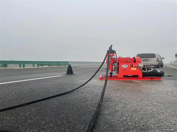 凤翔马路路基路面开裂下沉注浆加固灌浆