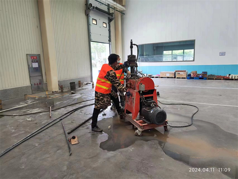 凤翔厂房地面下沉塌陷注浆加固施工